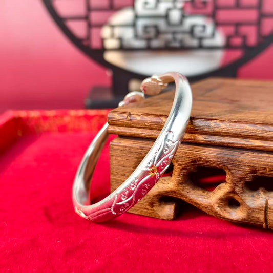 Solid Silver Ancient Craft Carved Lotus Bracelet – Tuck the Fragrance of Jiangnan Lotus into Wrist Gentleness | POD Customizable