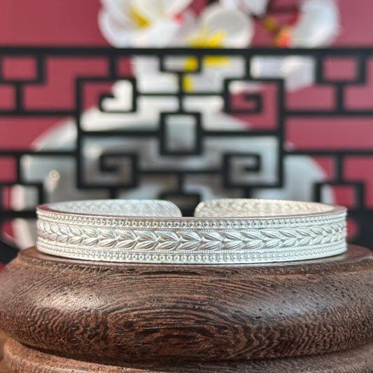 Silver "Intertwined Branch Weave Pattern" Wide Open Bangle – Elegance Hides in Texture, Retro Sophistication on Wrist | POD Customizable