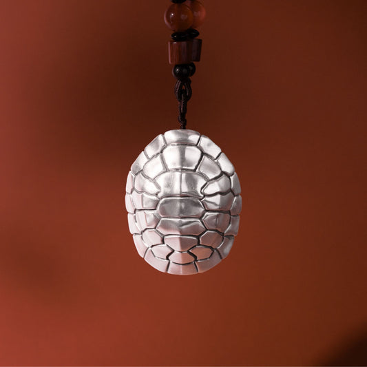 Tortoiseshell Handle Silver Accessory with Antique Finish Simple Handcrafted Pendant Necklace | POD Customizable