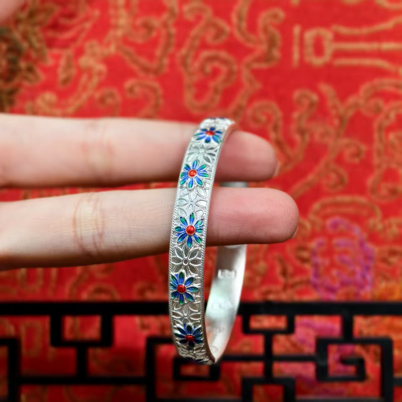 Luxury Cloisonné Daisy Bracelet Sterling Silver with Traditional Engraving Traditional Chinese Style Ideal Gift | POD Customizable