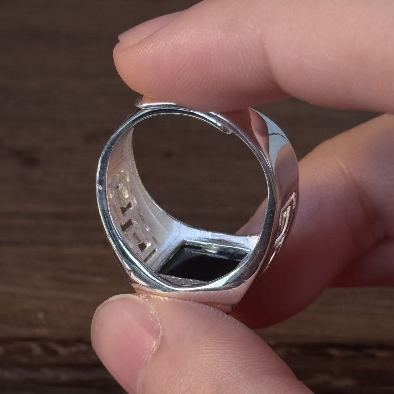 Solid Silver Inlaid Green Agate Ring – Adorn Your Fingertips with Retro Texture and Oriental Elegance | POD Customizable