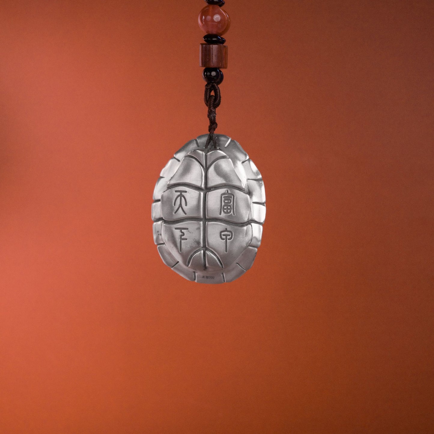 Tortoiseshell Handle Silver Accessory with Antique Finish Simple Handcrafted Pendant Necklace | POD Customizable