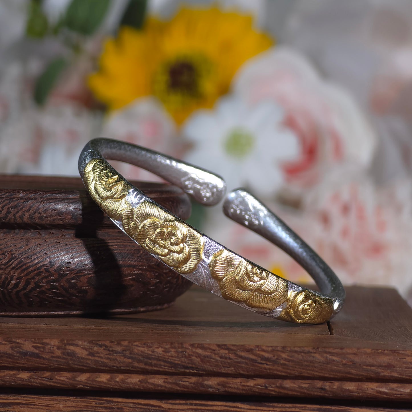 Luxurious Cloud-Patterned Bracelet Sterling Silver with Traditional Engraving Light Luxury Chinese-Style Gift | POD Customizable